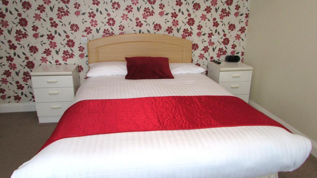 Rhondda Bed And Breakfast Harrow Exterior photo